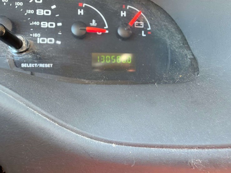 2007-utility-van-image-25