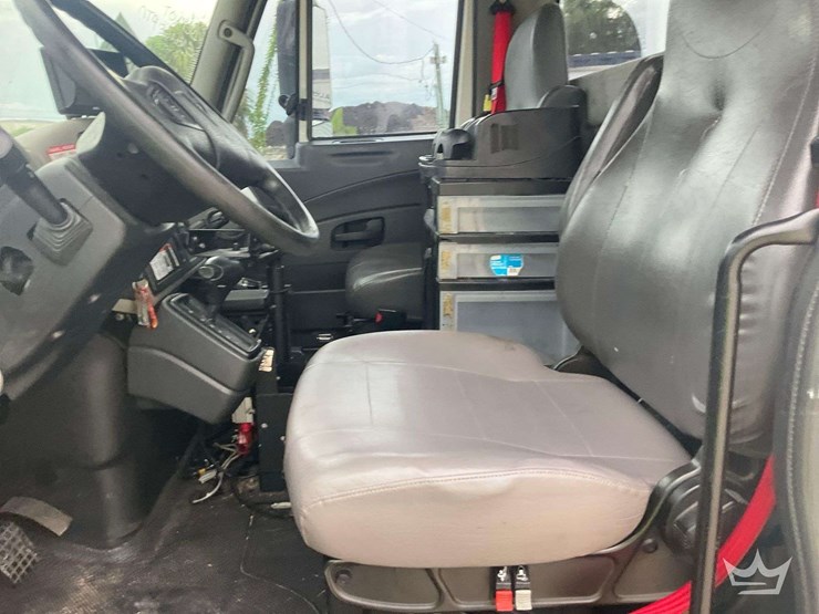 2015-international-durastar-4300-image-19