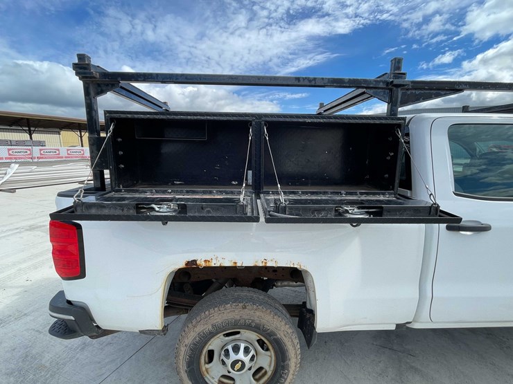 2016-chevrolet-2500-image-44