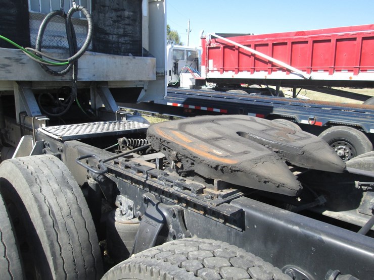 2020-western-star-4900-image-7