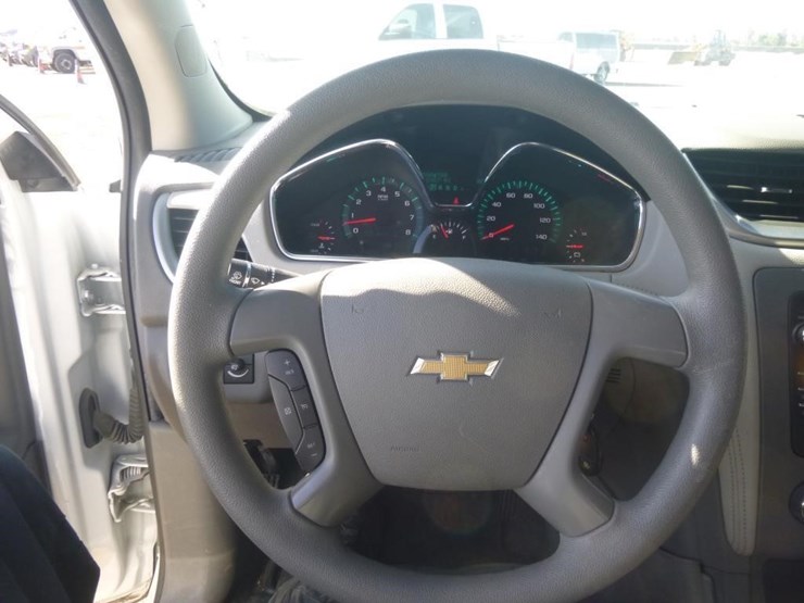 2017-chevrolet-traverse-image-9