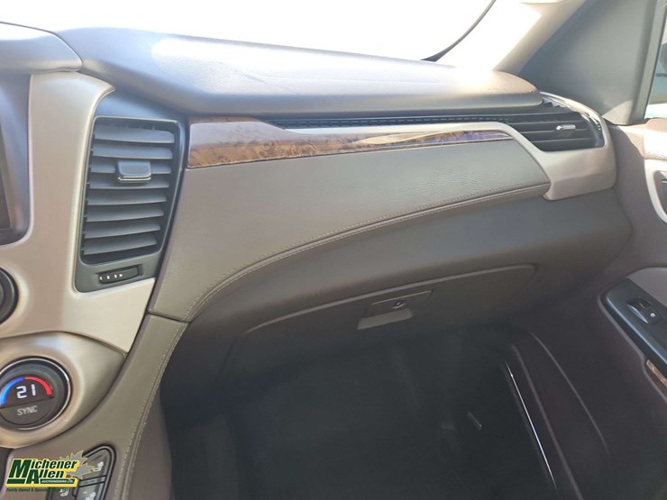 2015-gmc-yukon-xl-denali-image-23