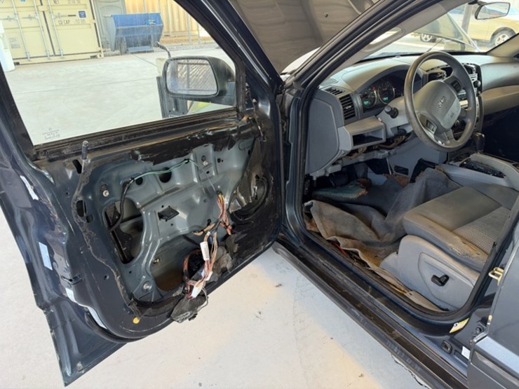 2007-jeep-grand-cherokee-image-26
