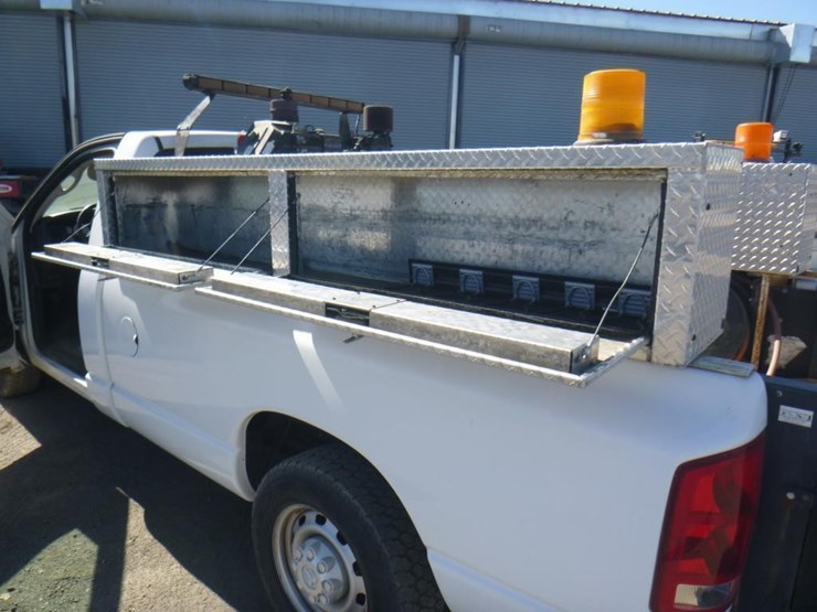 2004-dodge-ram-2500-image-8