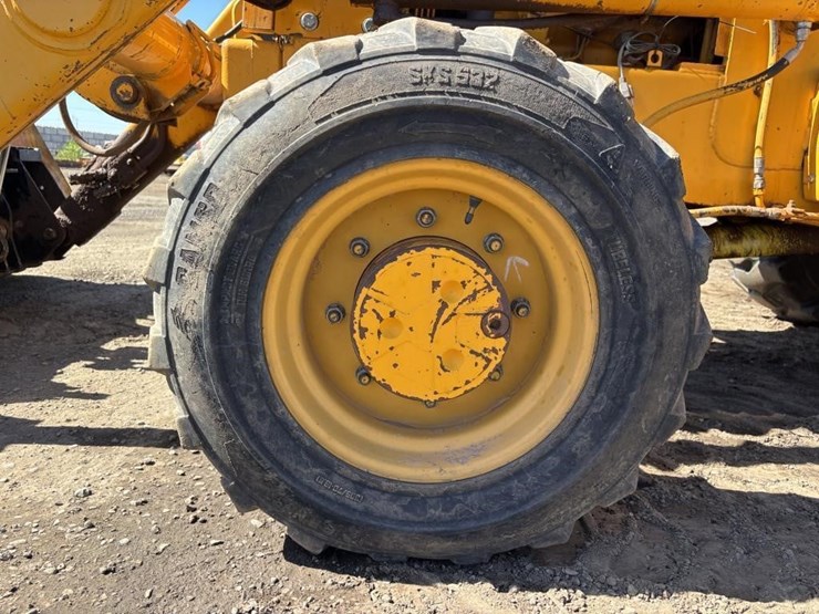 1988-deere-310c-image-26