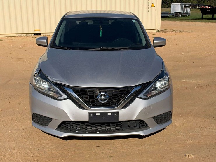2019-nissan-sentra-4-door-sedan-(127,858-miles)-image-5
