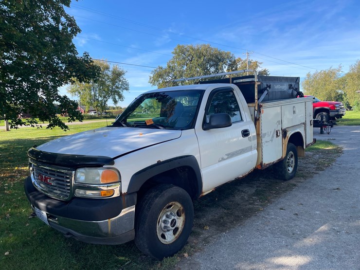 2002-chevrolet-2500-image-1