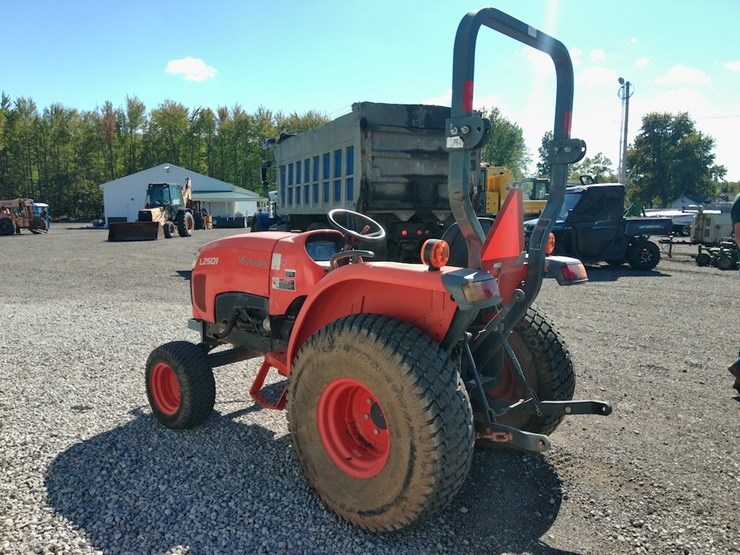 2020-kubota-l2501-image-7