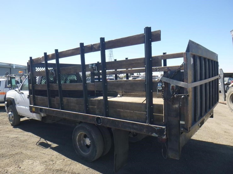 2006-chevrolet-3500-image-4