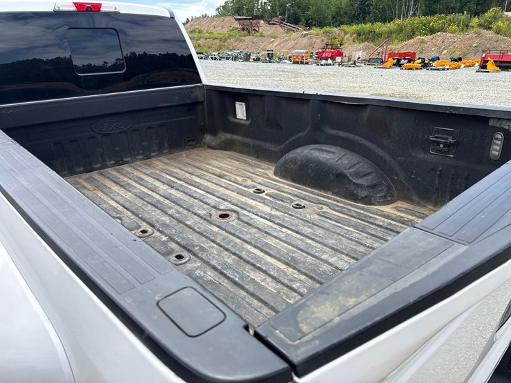2017-ford-f350-image-27