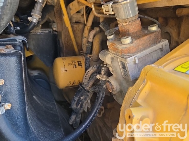 2018-caterpillar-299d2-image-40