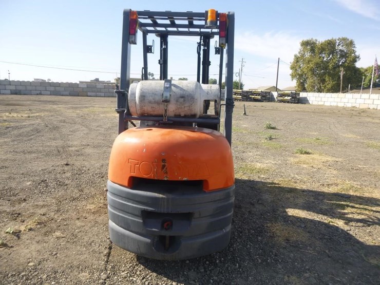toyota-6fgcu30-forklift-image-16