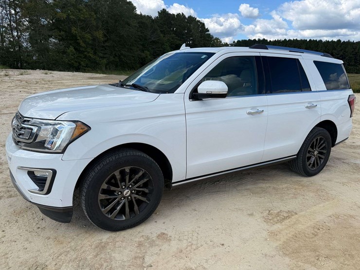 2020-ford-expedition-limited-image-1