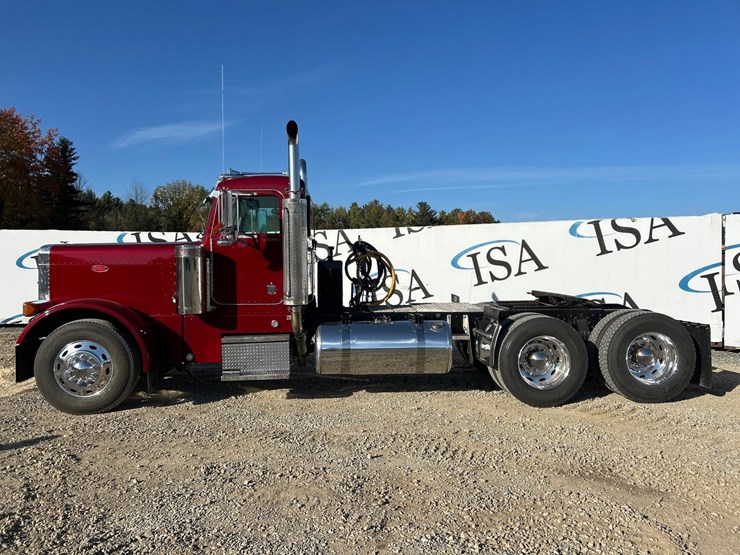 2000-peterbilt-379-image-2