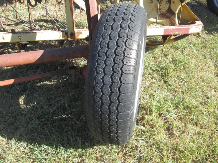 new-holland-256-image-4