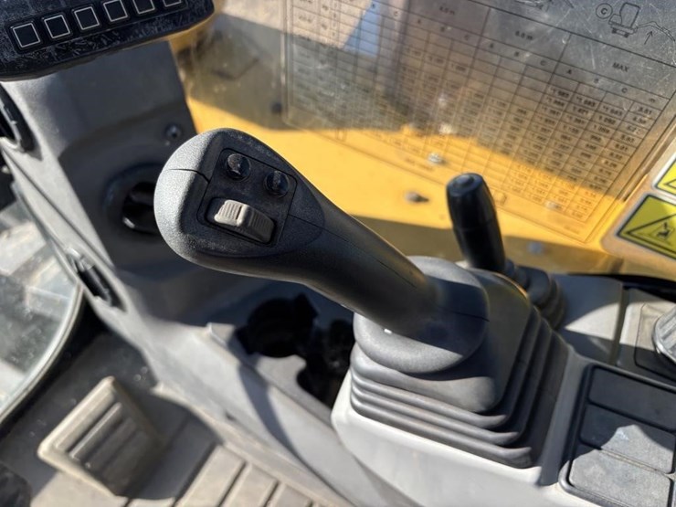 2019-caterpillar-308cr-image-32