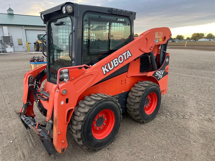 kubota-ssv75-image-1