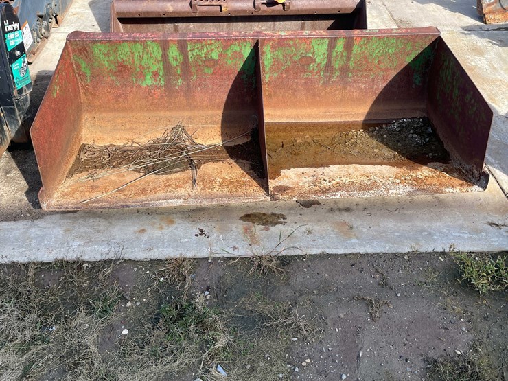 #1816-•-light-duty-straight-edge-skid-steer-bucket-image-2