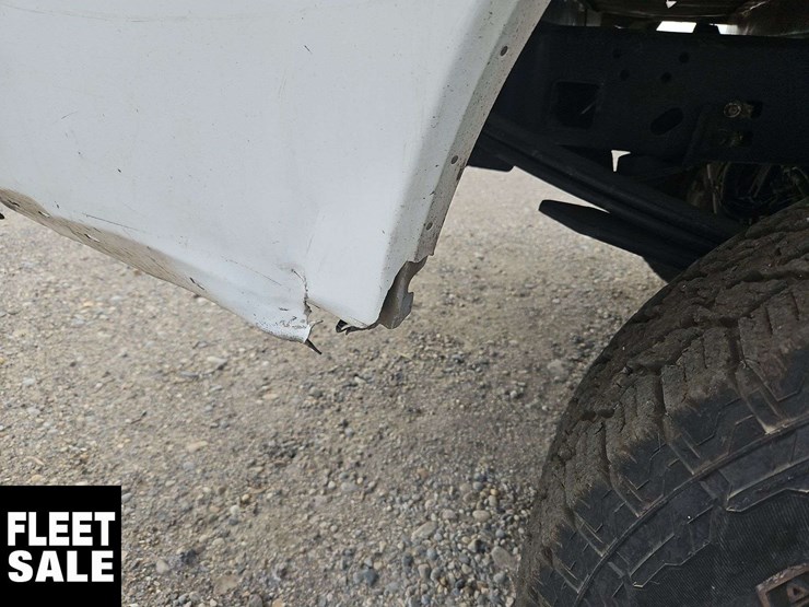 2023-ford-f350-image-41