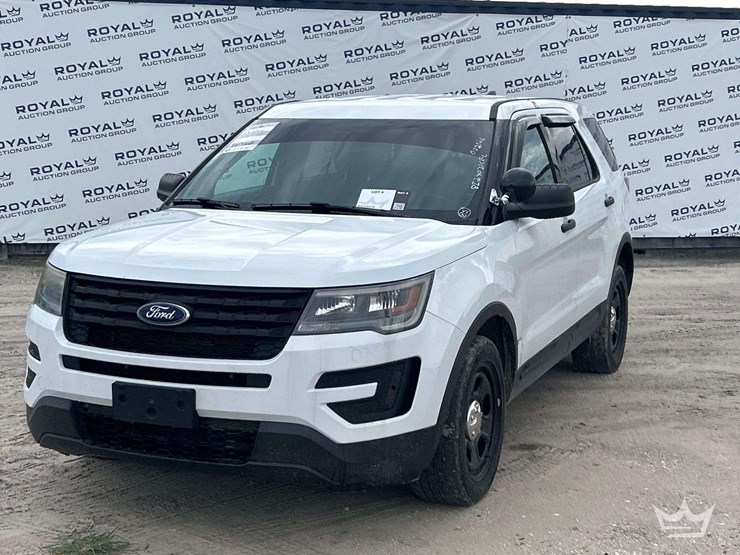 2018-ford-explorer-image-1