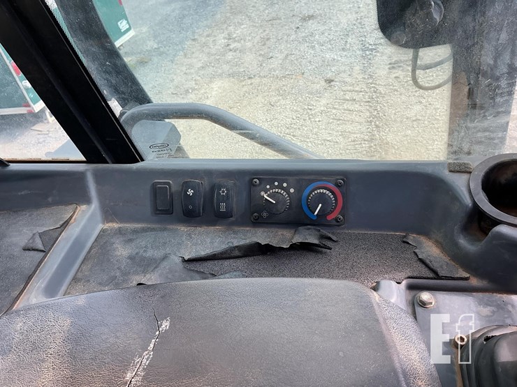 2019-deere-750k-lgp-image-15