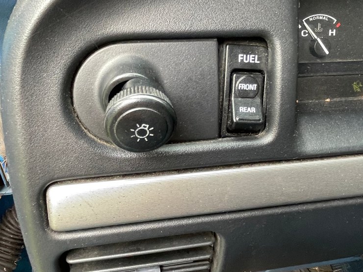 1995-ford-f150-xlt-image-71