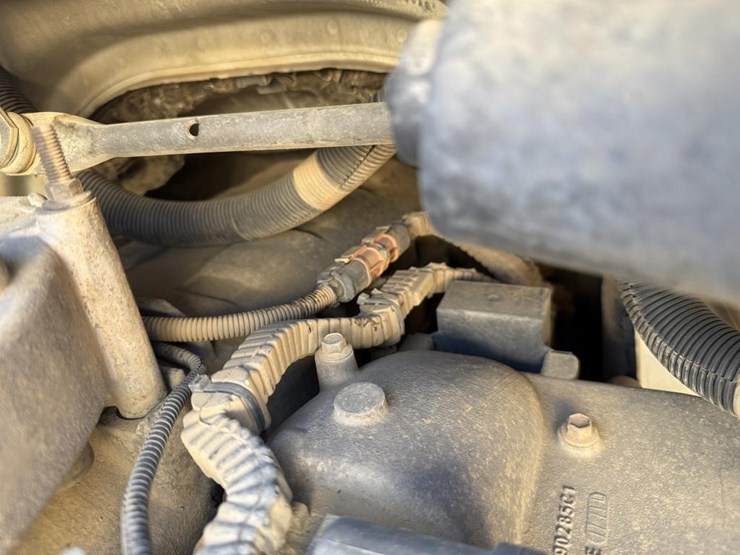 2013-freightliner-ma025-water-truck-image-10