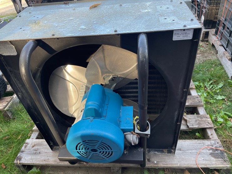 #3232-•-(2)-refrigeration-units-image-7