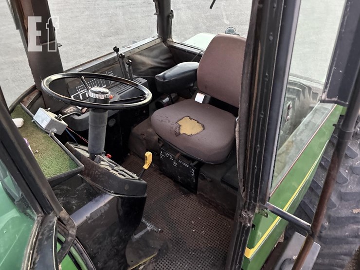 1979-john-deere-8640-image-35