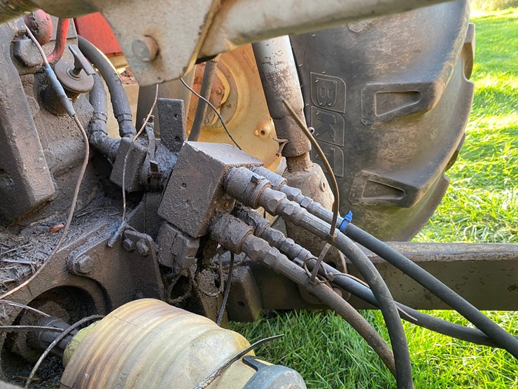 massey-ferguson-2675-image-26