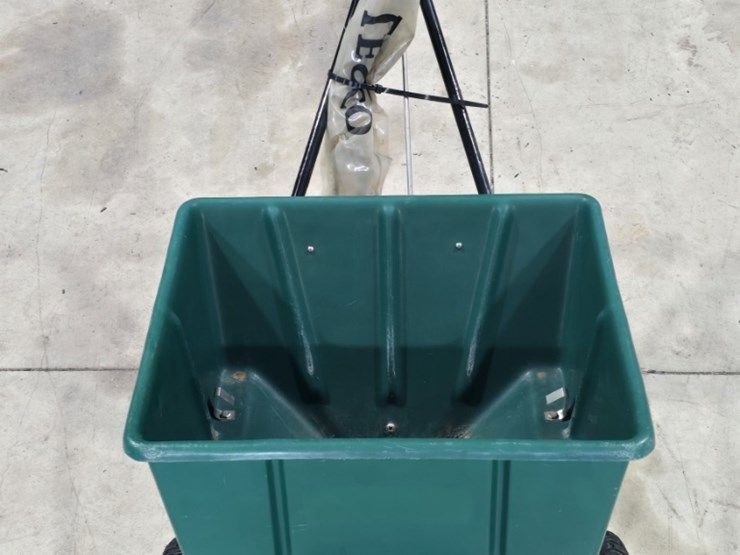 lesco-spreader-image-1