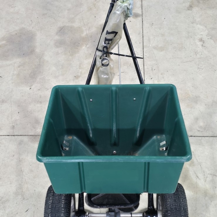 Lesco Spreader