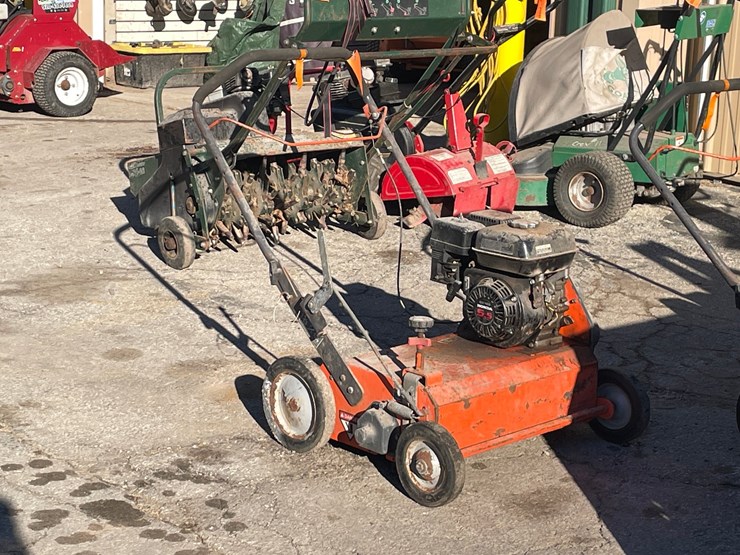 #1853-•-husqvarna-walk-behind-leaf-thatcher-image-1
