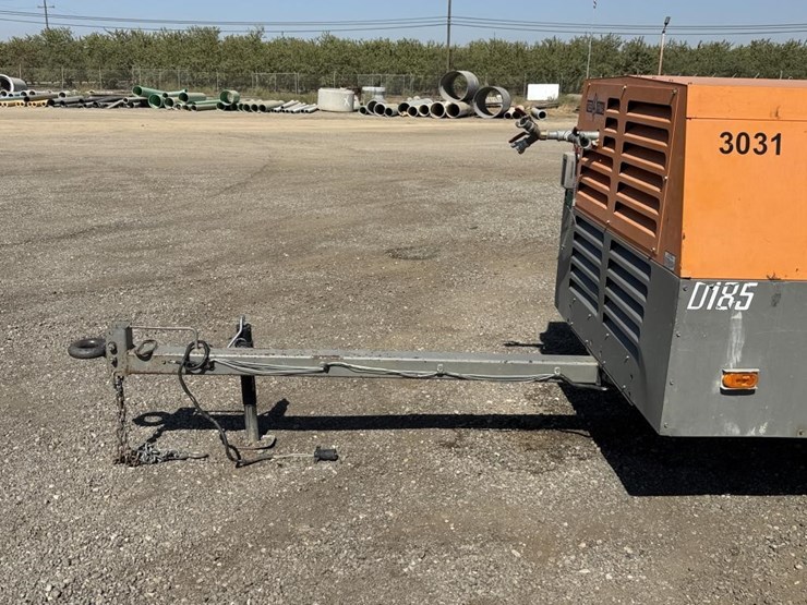 2020-sullivan-palatek-p185-towable-air-compressor-image-5