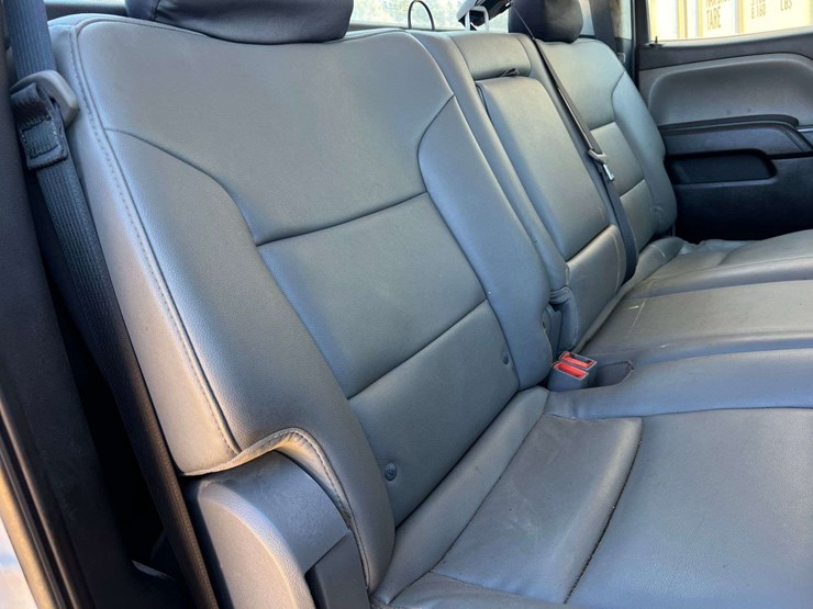 2019-chevrolet-silverado-5500hd-image-28