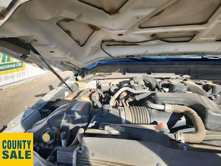 2015-ford-f550-image-22