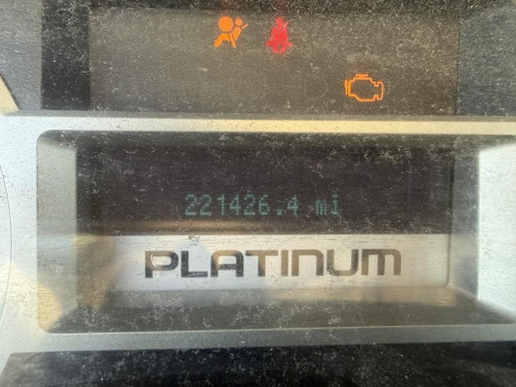 2010-ford-f150-platinum-image-45