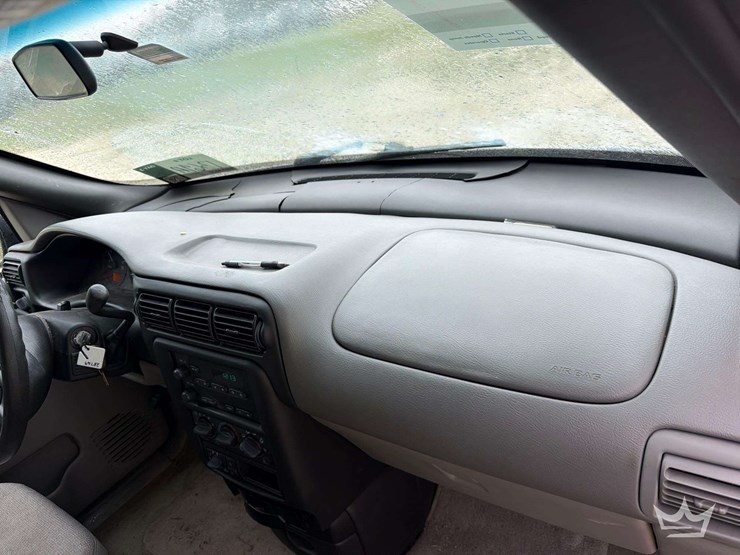 2004-chevrolet-venture-image-19