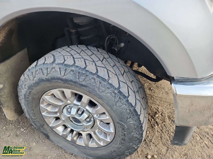 2022-ford-f250-image-25