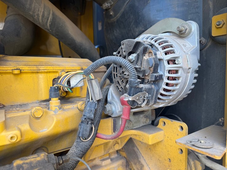 deere-672d-image-89