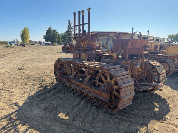 caterpillar-60-image-5