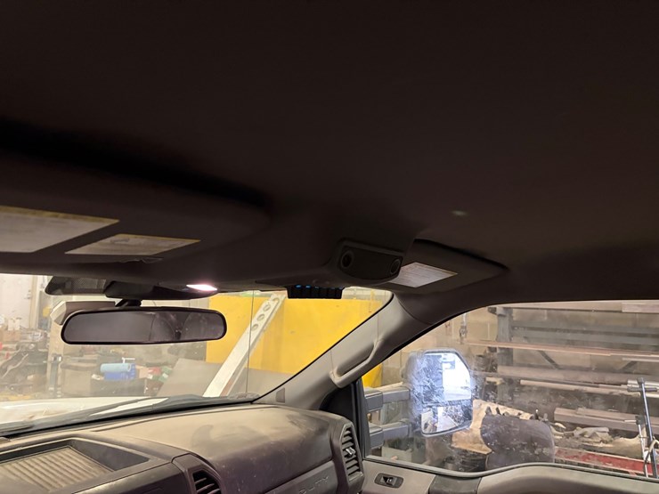 2020-ford-f550-xl-image-16