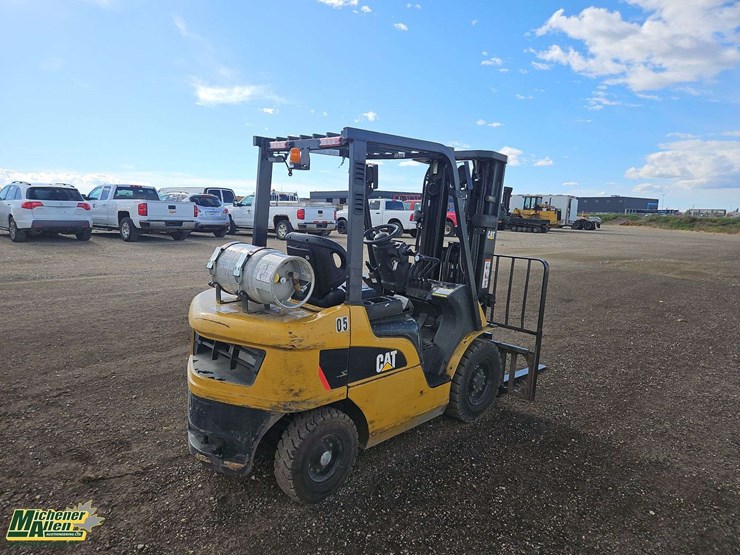 2017-caterpillar-gp25n-image-4