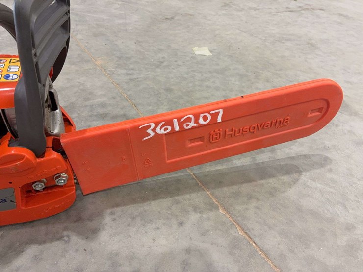 husqvarna-240x-torque-chainsaw-w/blade-guard-image-3