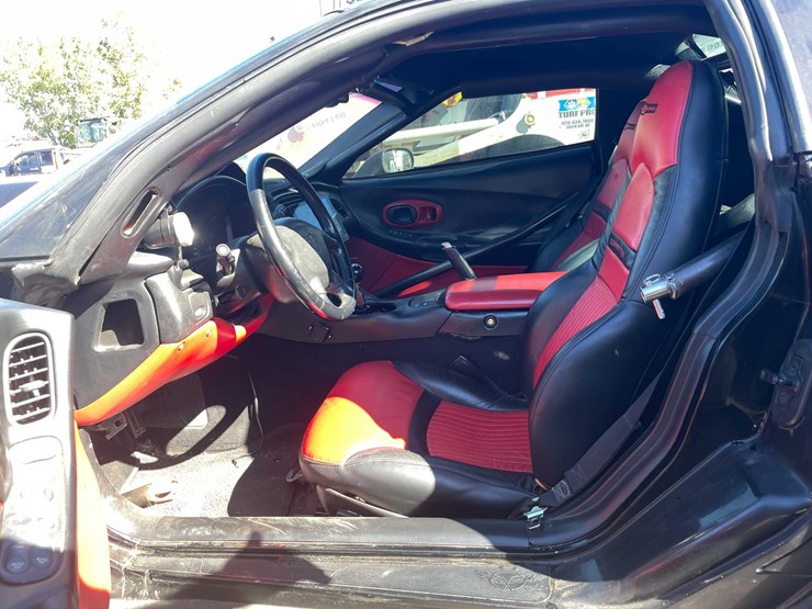 #1789-•-2001-chevy-corvette-(has-wi-title)-image-18