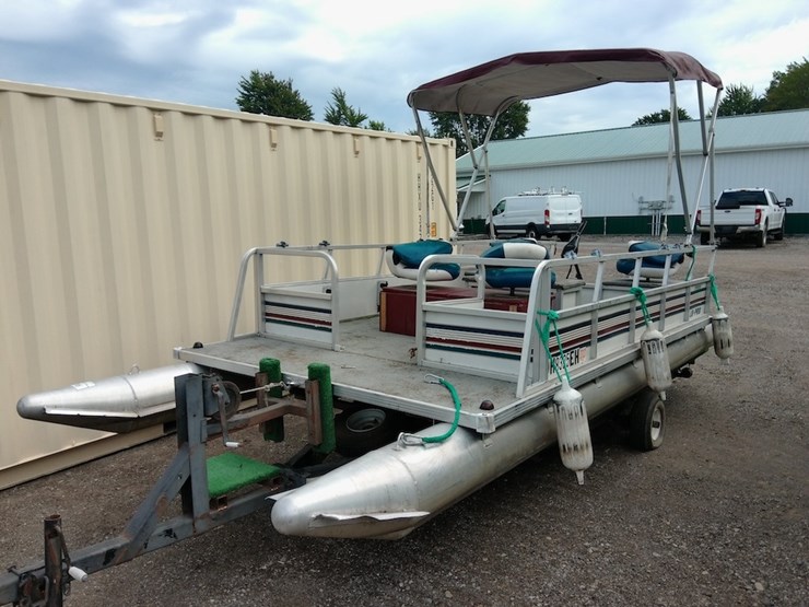 2005-cruiser-lo-pro-pontoon-boat-image-2