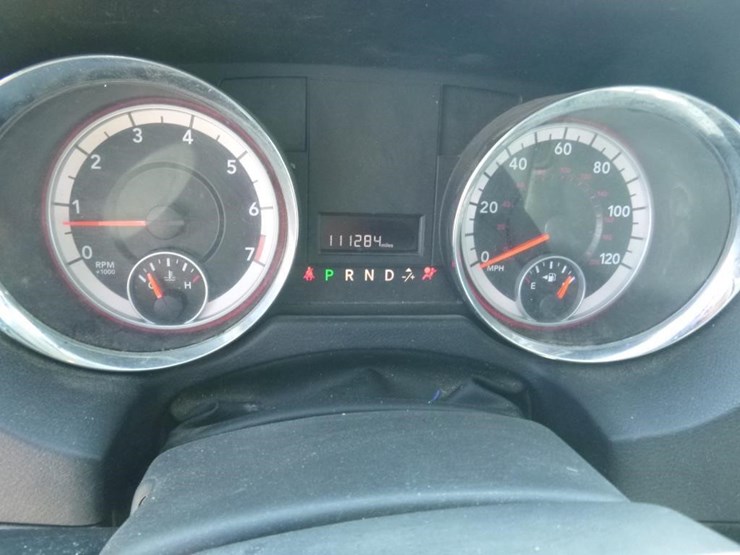 2015-dodge-grand-caravan-image-14