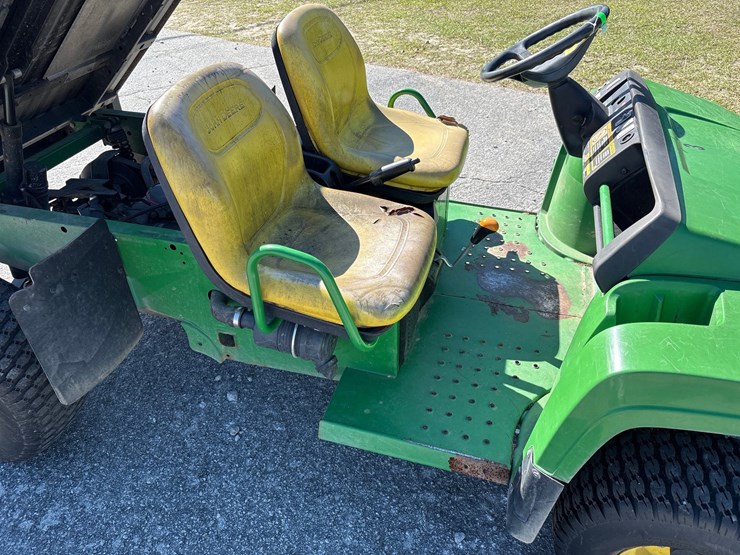 john-deere-turf-gator-image-9