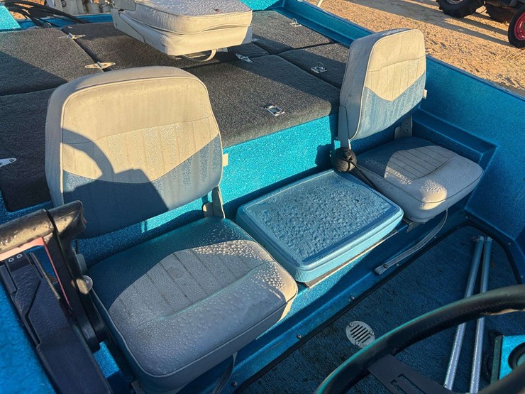 1987-16'-bass-boat-w/-trailer-image-16