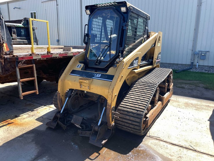 caterpillar-277b-image-1